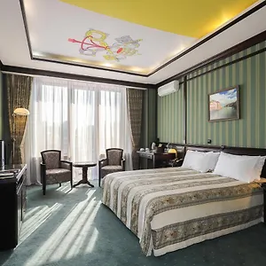 *** Hotell Attache Ukraina